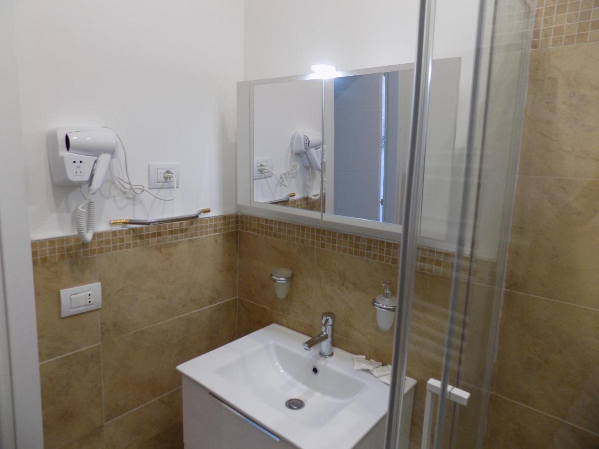 Casa Sanabria Hotel Bari Luaran gambar