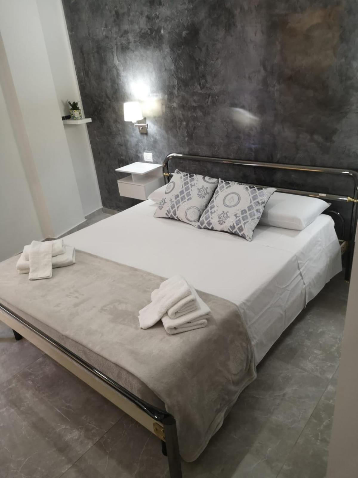 Casa Sanabria Hotel Bari Luaran gambar